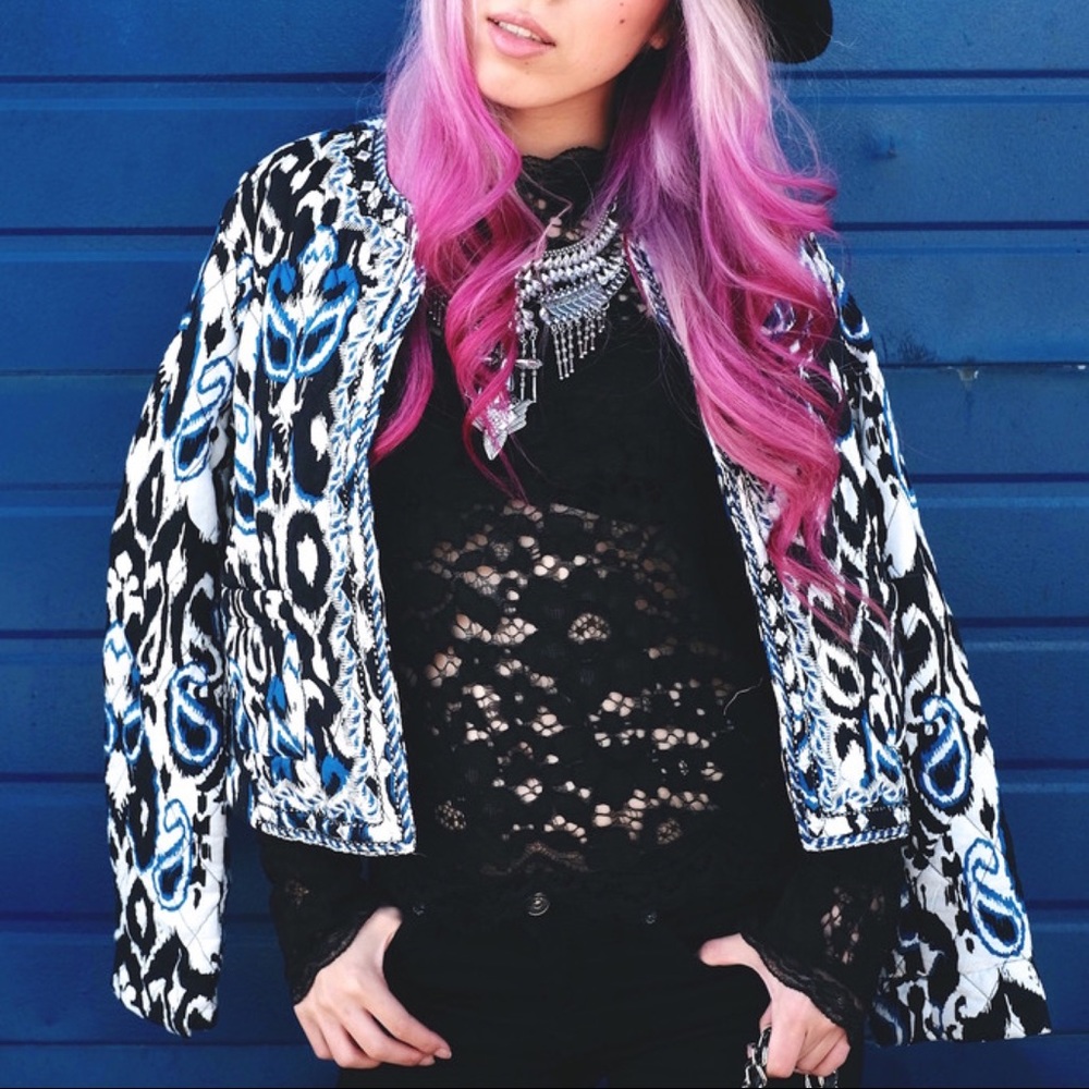 Beautiful Printed Cropped Jacket